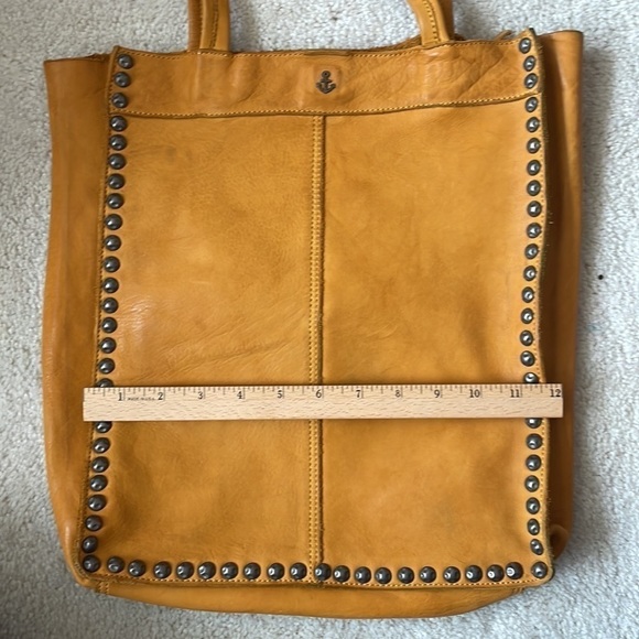 Brand New Harbour 2nd Genuine Leather Large Studded Magnetic Clasp Shoulder Tote - Picture 12 of 14